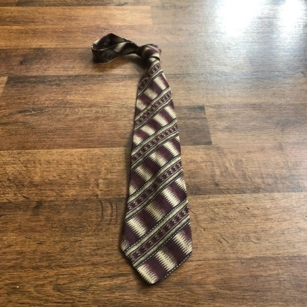 Corneliani “TREND” Burgundy Gold Tie